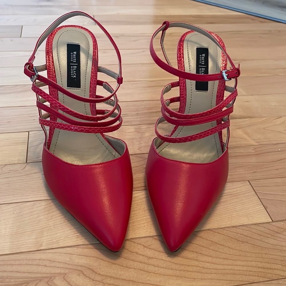 White House Black Market Shoes size 9